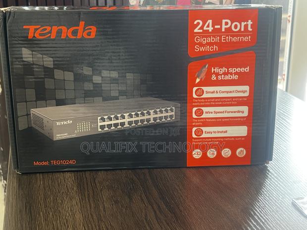 24-Port Gigabit Switch · Photo 1