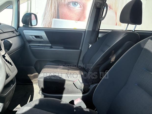 Toyota Voxy 2012 Black