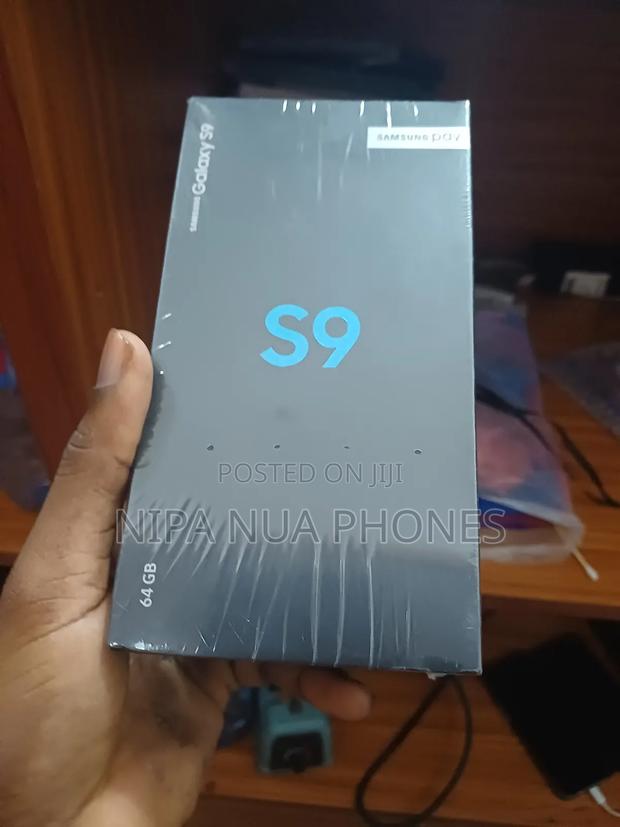 New Samsung Galaxy S9 64 GB Black · Photo 4