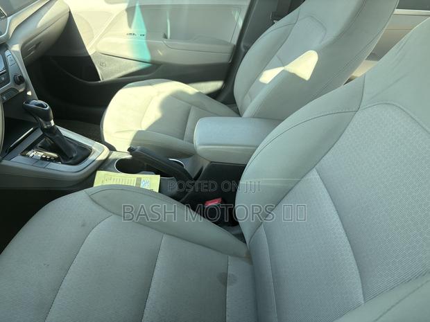 Hyundai Elantra 2017 Black