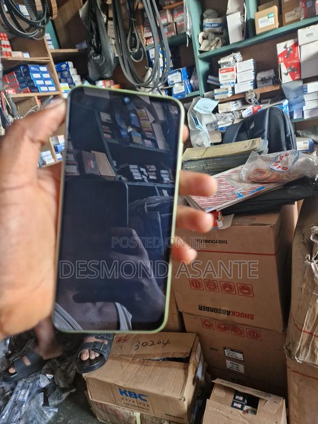 Samsung Galaxy A25 256 GB Yellow · Photo 3