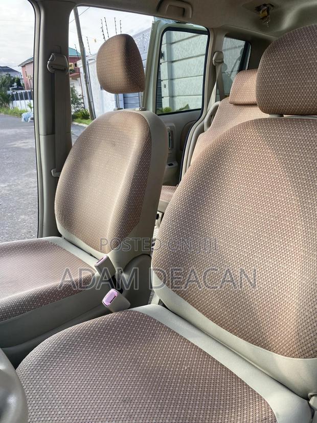 Toyota Sienta 1.5 AWD 2012 Green