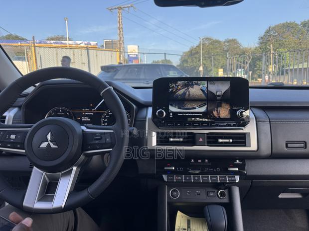 New Mitsubishi L200 2025 White