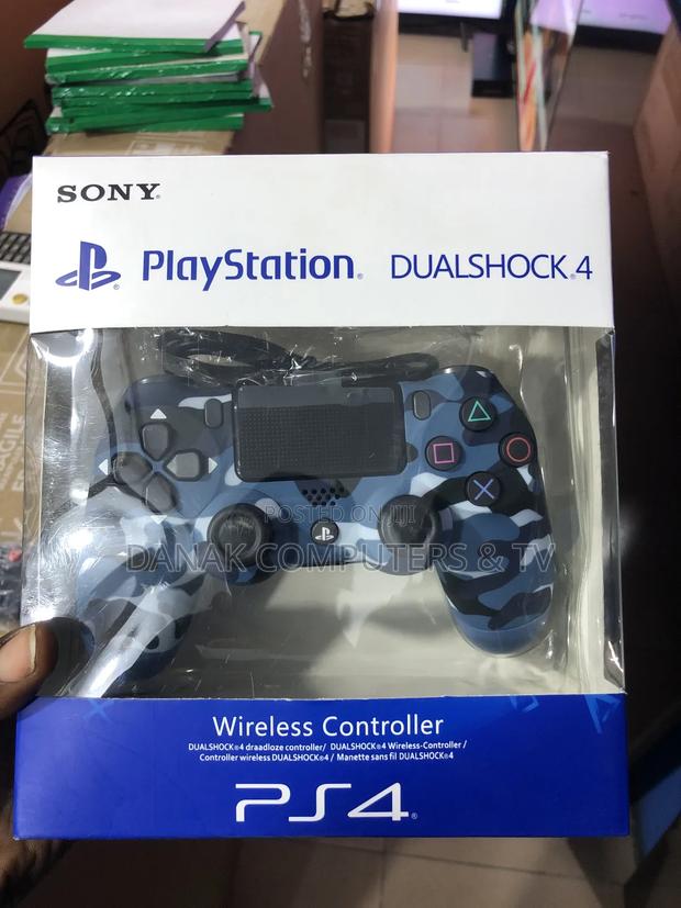 Playstation 4 Wireless Controller · Photo 2