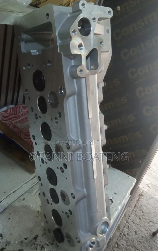 Mitsubishi 4m40 Cylinder Head Brand New photo 2