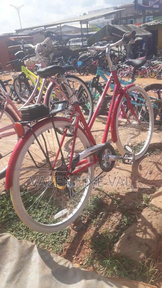 Bike With Special Design Size 28 · Photo 3