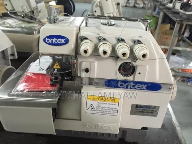 Britex 747d Overlock Knitting Machine · Photo 4