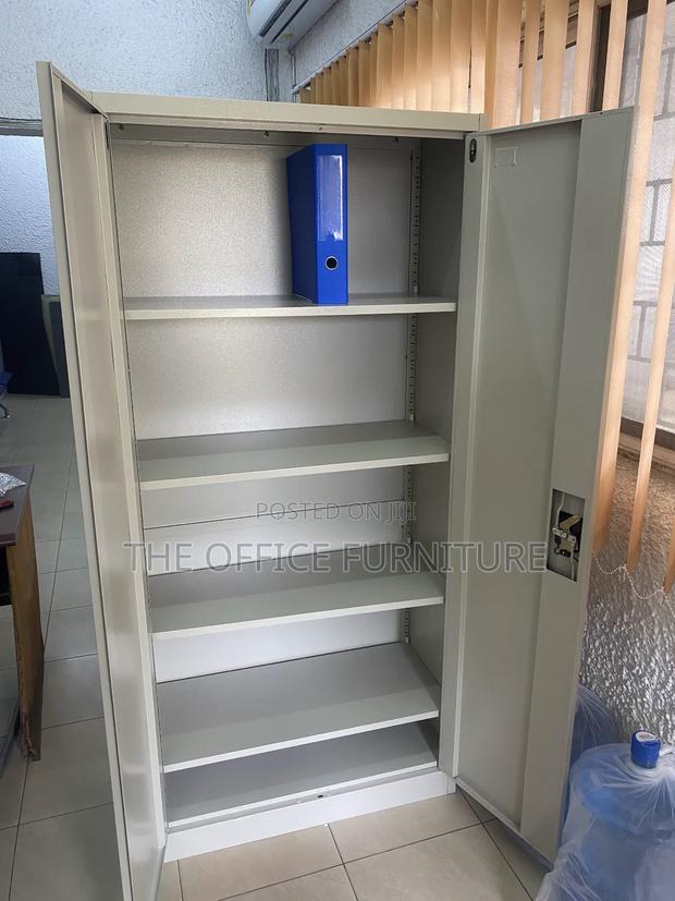 Full Door File Cabinet · Photo 4