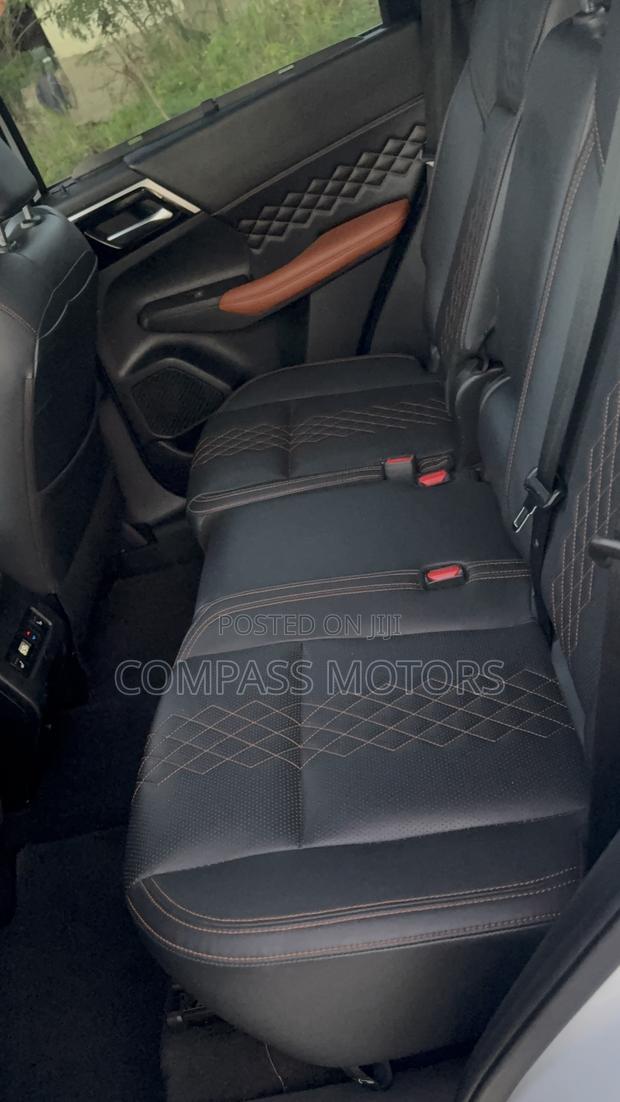 Mitsubishi Outlander SEL 2022 White