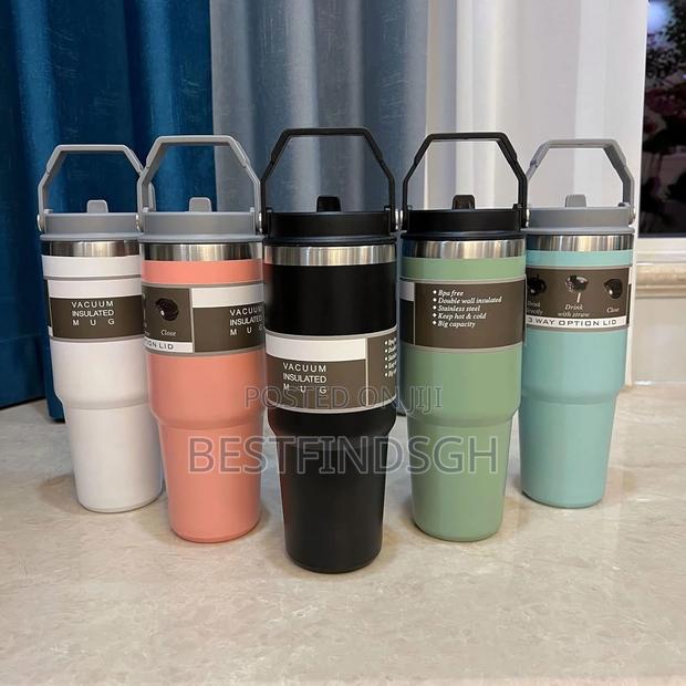 Vacuum-insulated Tumbler · Photo 1