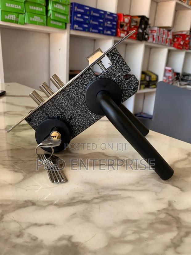 Quality Wooden Door Lock With Black Separate Handle. photo 2