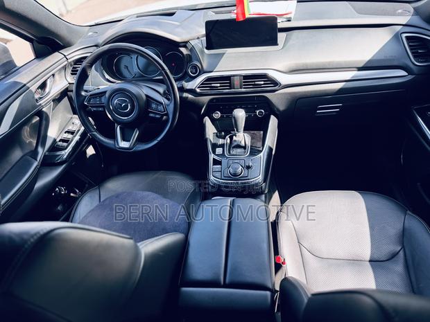 Mazda CX-9 Signature 2021 White