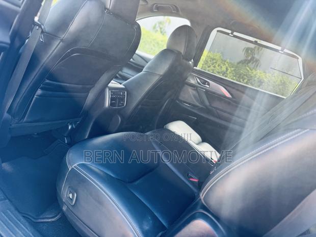 Mazda CX-9 Signature 2021 White