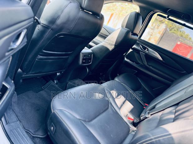 Mazda CX-9 Signature 2021 White