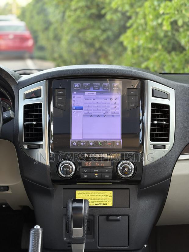 Mitsubishi Pajero V80 3.5 V6 GL/GLS 2017 White