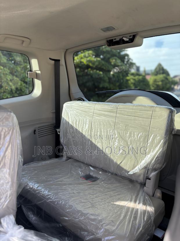 Mitsubishi Pajero V80 3.5 V6 GL/GLS 2017 White