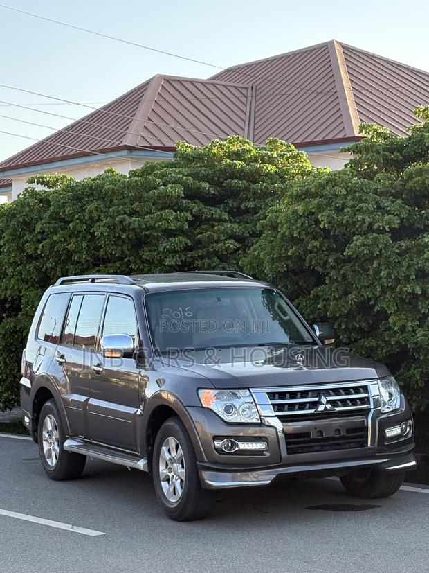 Mitsubishi Pajero V80 3.8 V6 GLS 2016 Brown