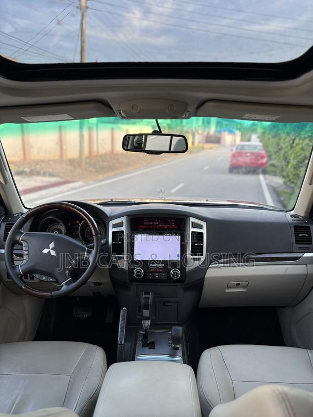 Mitsubishi Pajero V80 3.8 V6 GLS 2016 Brown