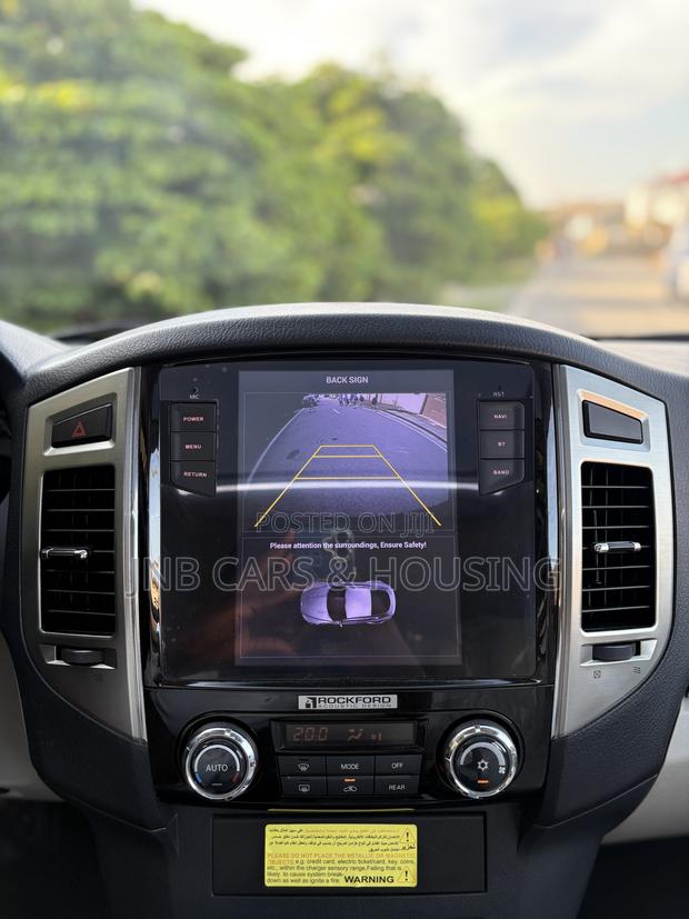 Mitsubishi Pajero V80 3.8 V6 GLS 2016 Brown