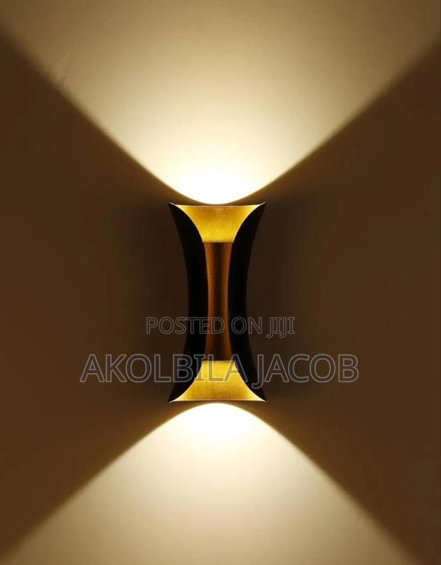 Wall Mount Light
