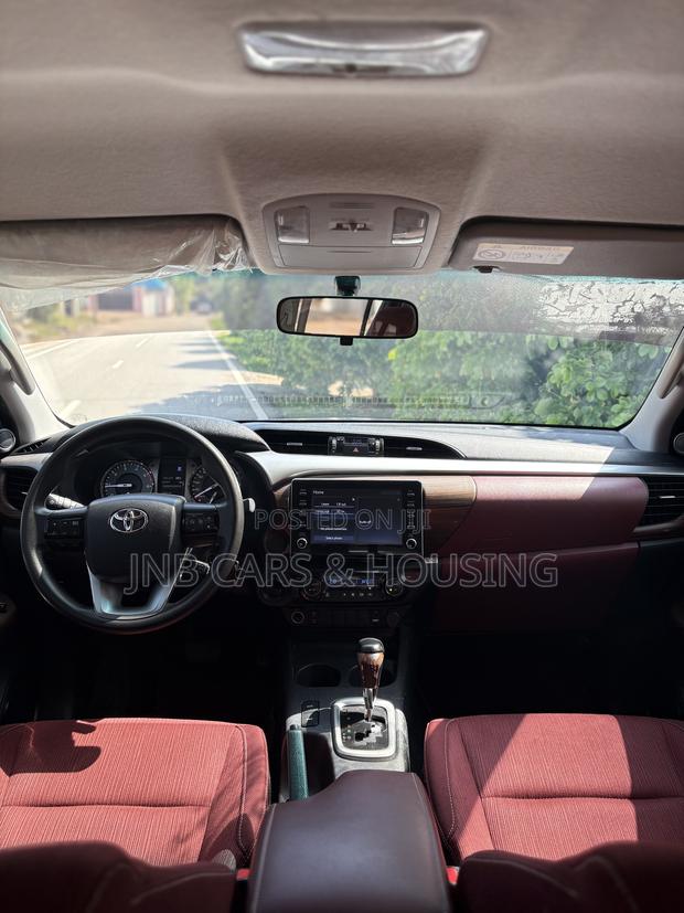 Toyota Hilux Revo Double Cab Deisel 2.8 AWD 2022 White