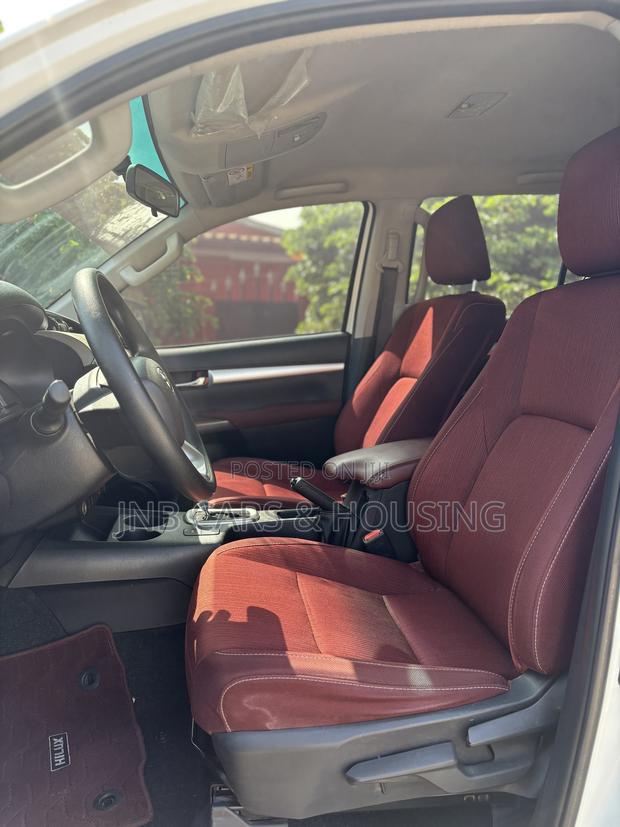 Toyota Hilux Revo Double Cab Deisel 2.8 AWD 2022 White