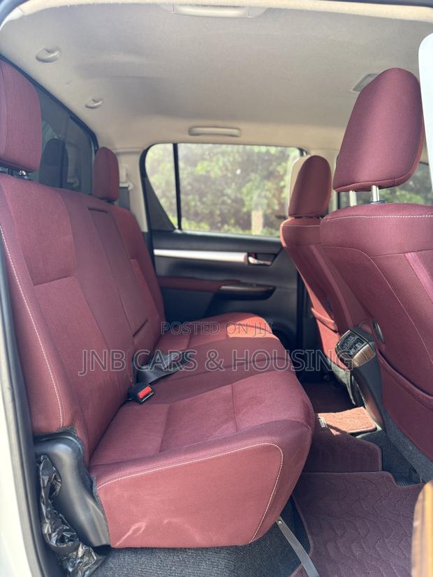 Toyota Hilux Revo Double Cab Deisel 2.8 AWD 2022 White