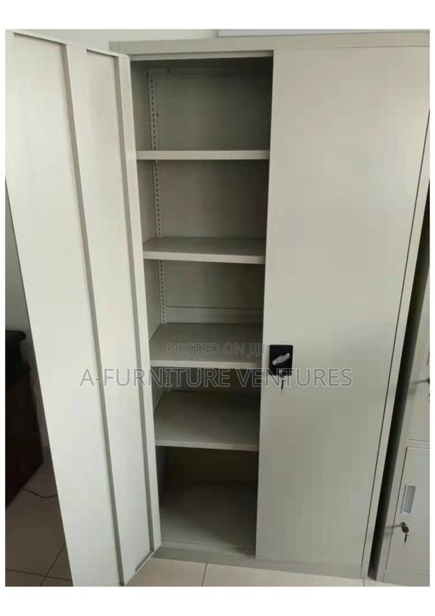 Quality Close Door Cabinet · Photo 2