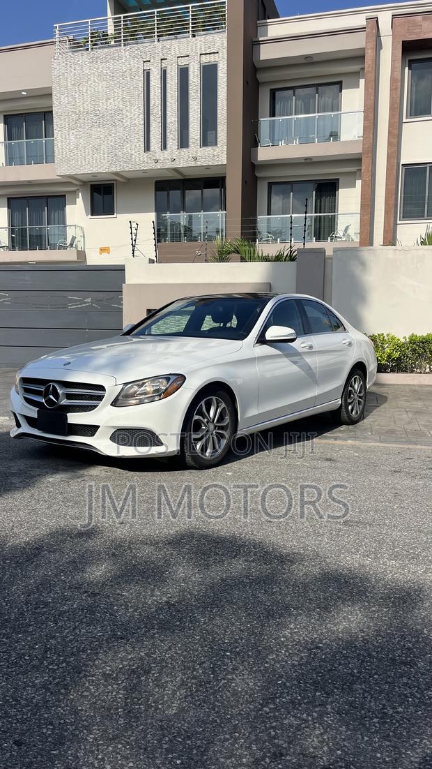 Mercedes-Benz C300 Luxury 4dr AWD 4Matic Sedan (2.0L 4cyl 7A) 2015 photo 2