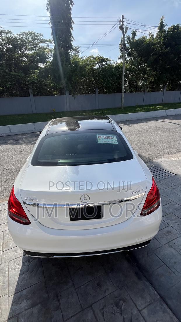 Mercedes-Benz C300 Luxury 4dr AWD 4Matic Sedan (2.0L 4cyl 7A) 2015 photo 11