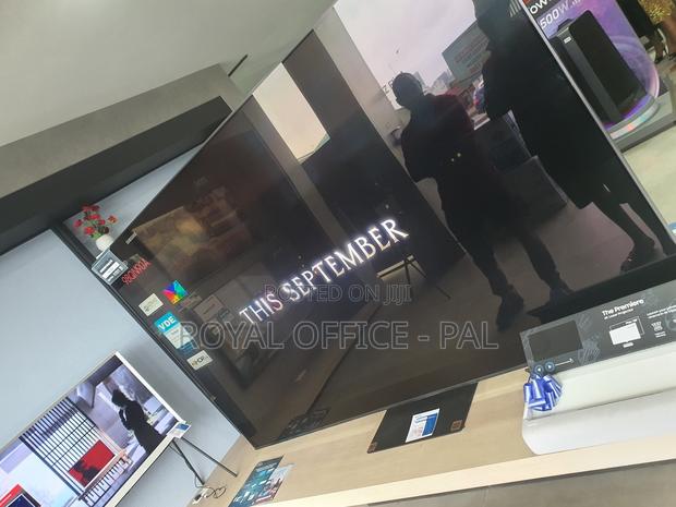 Neo Q Led Samsung 95 Inches Flat Bezel Television · Photo 4