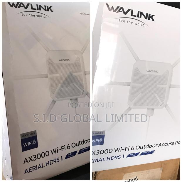 Ax3000 Has 6x7dbi Omni-directional Antennas And High-power Amplifiers · Photo 2