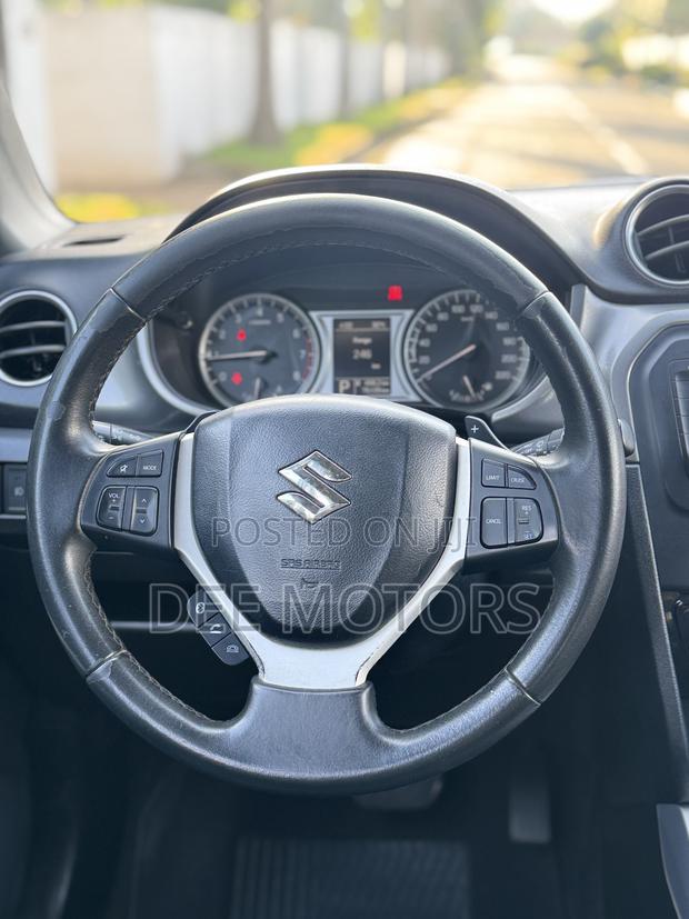 Suzuki Vitara 2017 Black