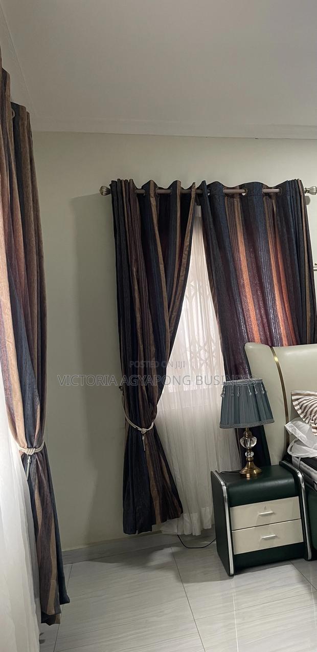 Curtains Available photo 2