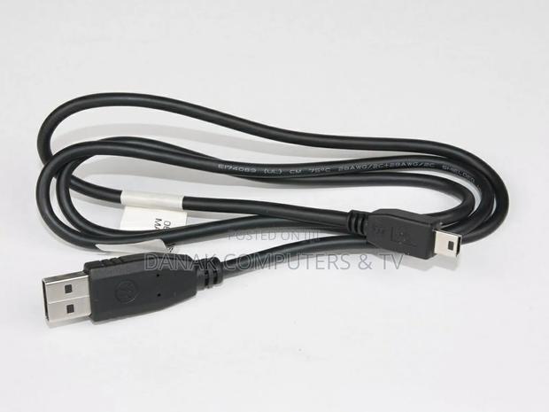Motorola V3 USB Cable · Photo 3