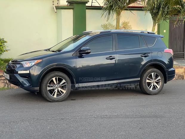 Toyota RAV4 2017 Black
