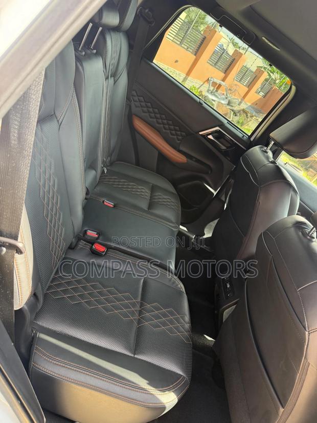 Mitsubishi Outlander SEL 2022 White