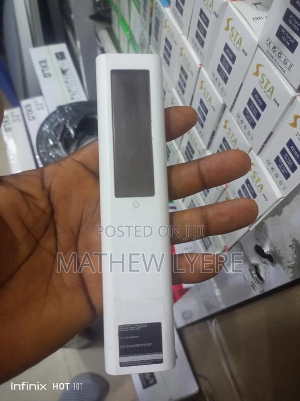 Samsung Smart Tv Remote Rechargeable Type C photo 2