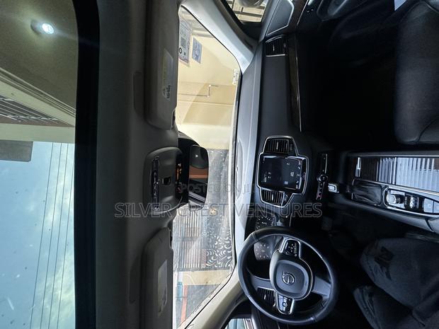 Volvo XC90 T6 First Edition AWD (2.0L 4cyl 8A) 2016 Black