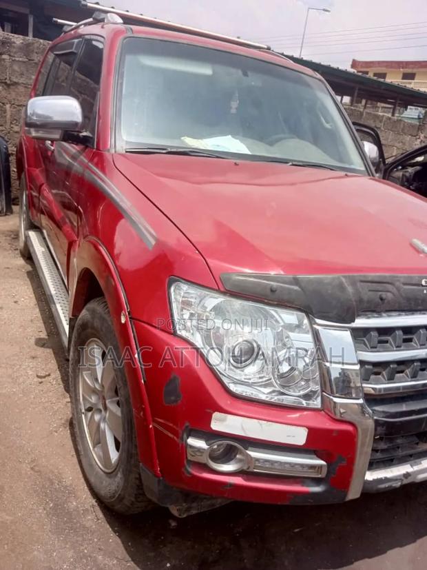 Mitsubishi Pajero 3.0 2011 Red photo 10