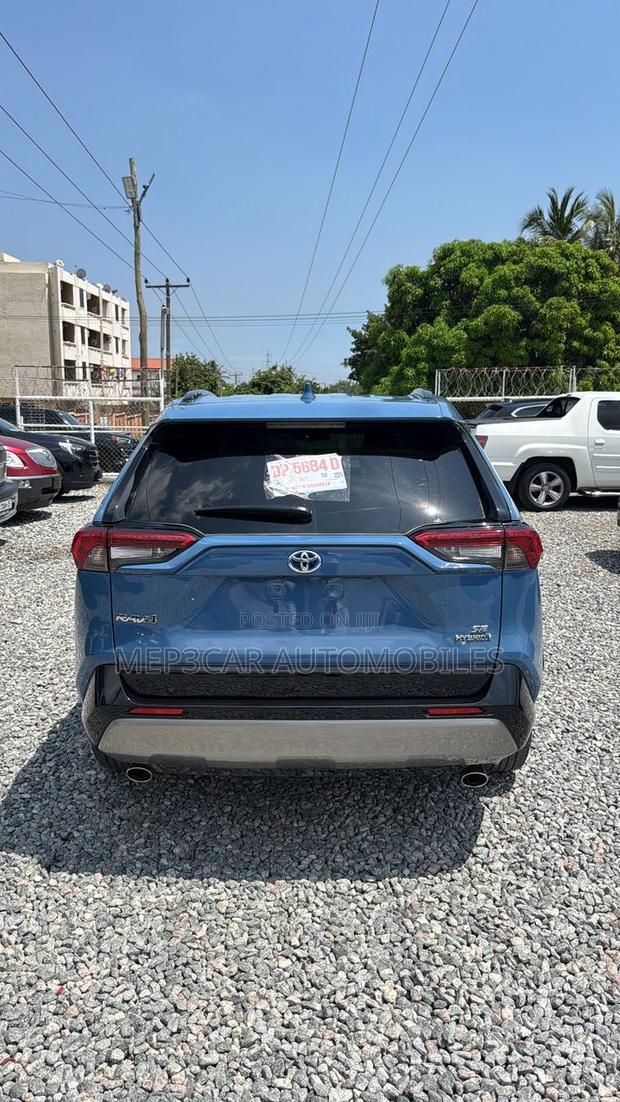 Toyota RAV4 2024 Blue