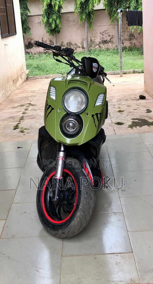 Piaggio Scooter 2020 Green · Photo 1