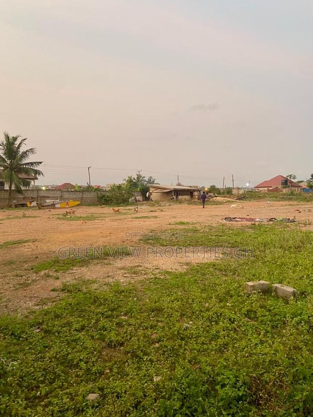 Land for Sale Kasoa Krispo to Obolo Estate, Just by the Roadside. photo 4