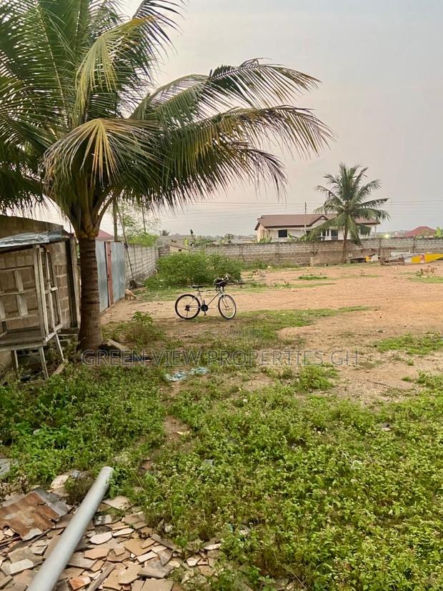 Land for Sale Kasoa Krispo to Obolo Estate, Just by the Roadside. photo 3