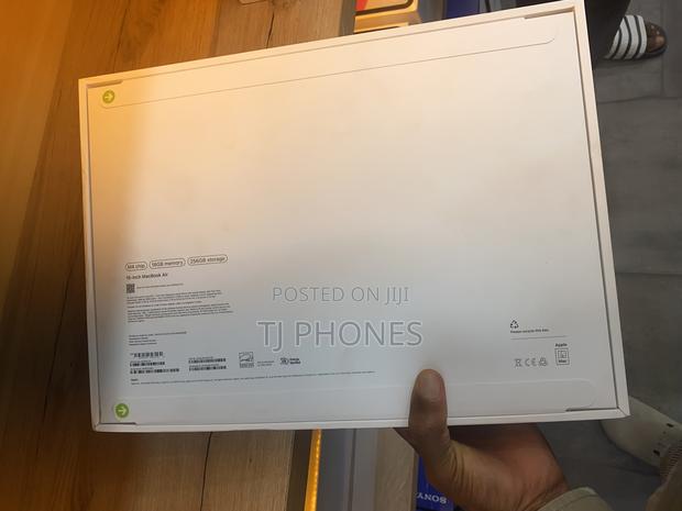 New Apple MacBook Air 2025 M4 15-Inch 16GB Apple M4 Max SSD 256GB photo 3