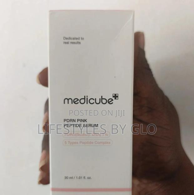 Medicube PDRN Pink Peptide Serum: Hydrating, Moisturizing Uneven Tone · Photo 4
