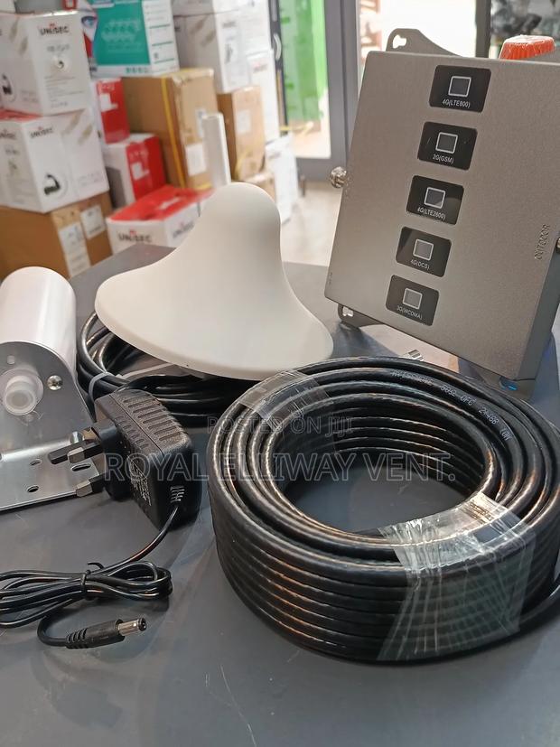 Omnidirectional Antenna Signal Booster