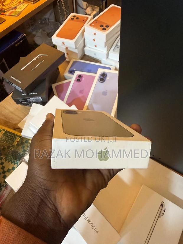 New Apple iPhone 17 256 GB Green photo 2