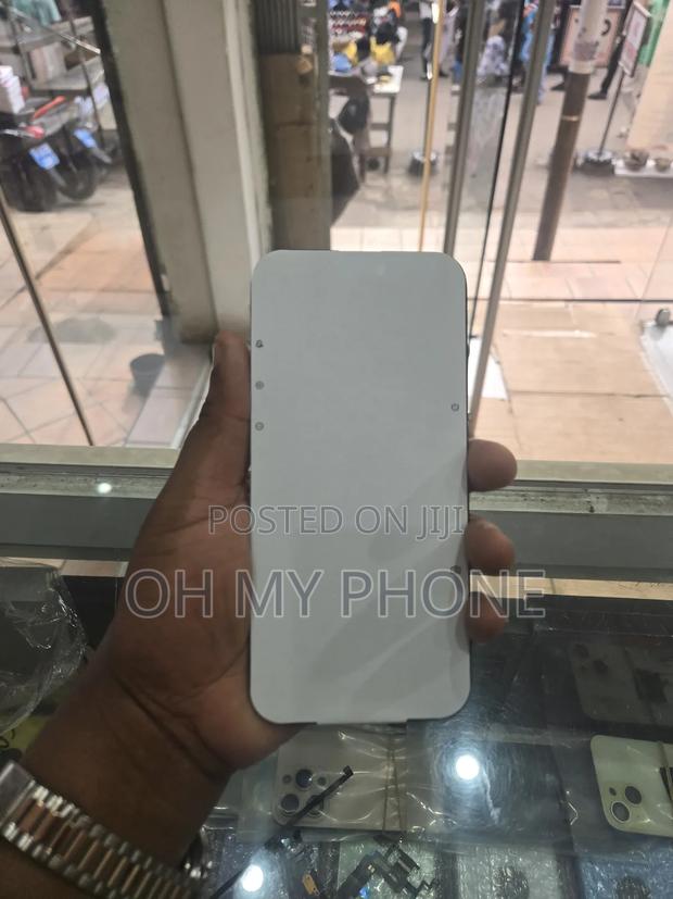 Original iPhone 16pro Max Icloud Screen