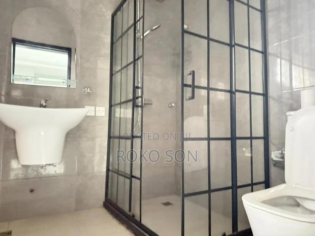 3bdrm Duplex in Dr Roko, East Legon for rent · Photo 2